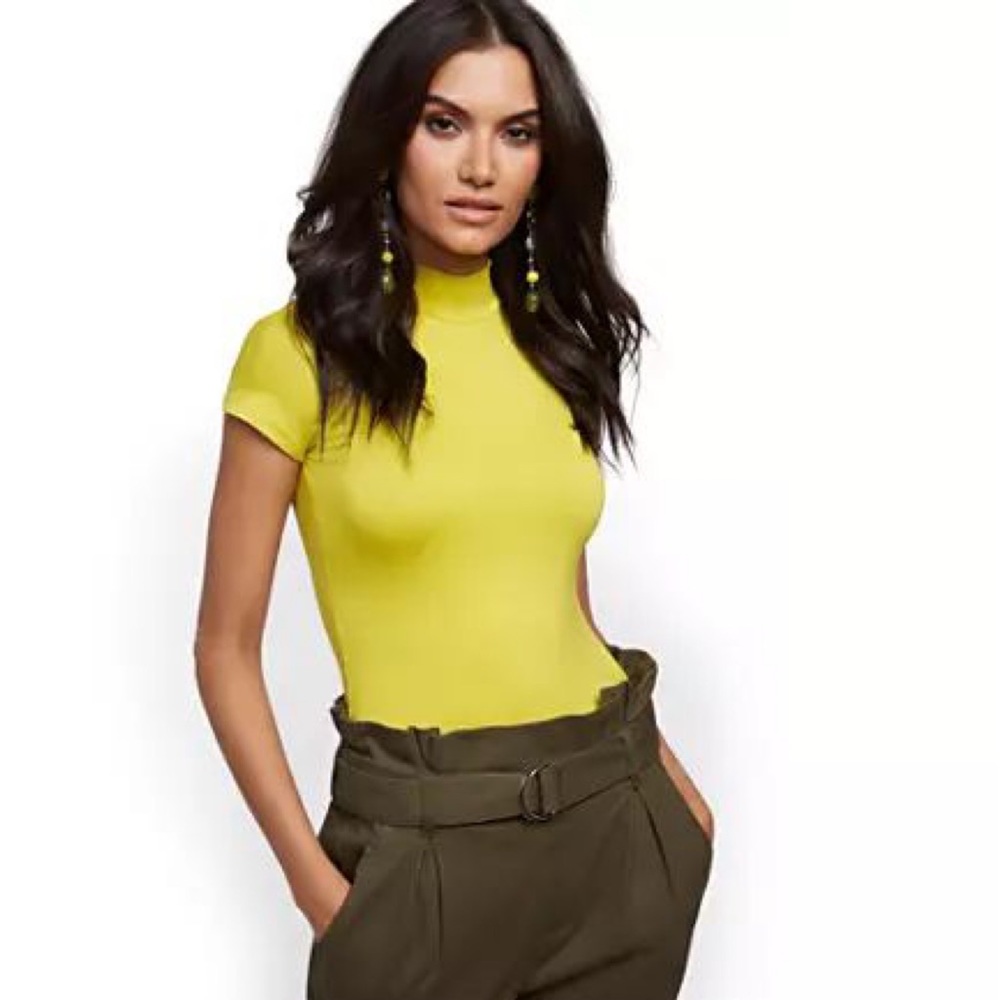 New York & Company Mock Neck Tee Shirt in Gold NWT